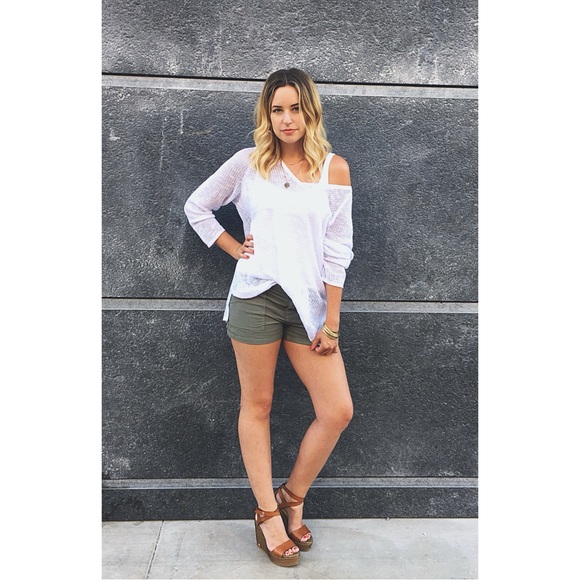 Meet your Posher, Taylor - Picture 7 of 11